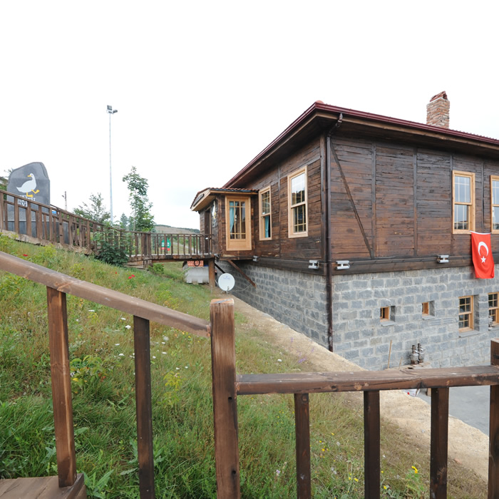 Tirit Evi