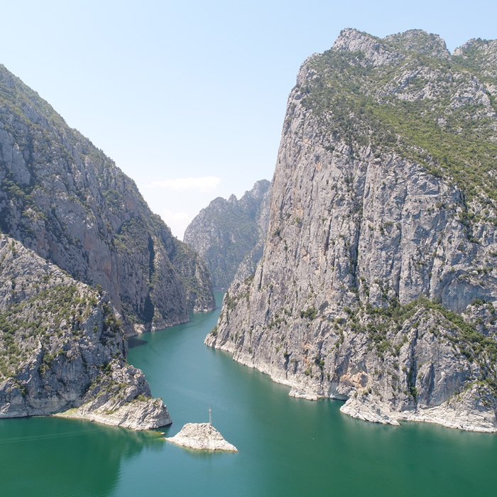 Şahinkaya Kanyonu